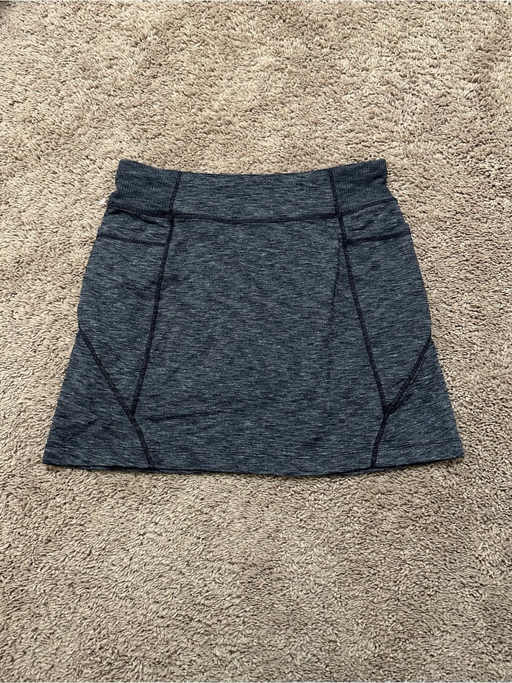 Athleta Excursion Skort Skirt Women's Size Small Pull On Charcoal Gray Pockets